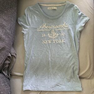 Abercrombie Baby Blue Tee size L